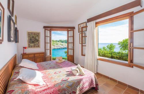 Cala Mandia Ski Chalet | Es Mirador