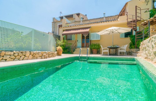 Selva Villa | ES RACO - Beautiful townhouse with private pool near the mountains. Free WiFi