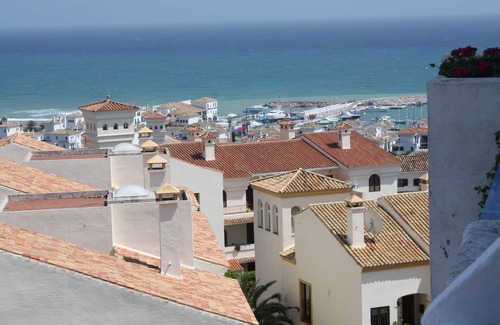 Castillo de Sabinillas Apartment | Great sea view terrace Apartment close to the beautiful Puerto de la Duquesa