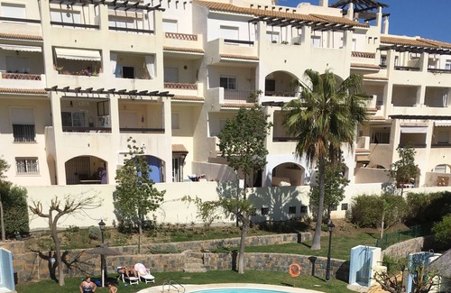 San Luis de Sabinillas Condo | Luxurious and spacious apartment a few meters from the Beach and Golf Course