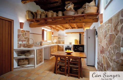 Sant Josep de sa Talaia Cottage | Villa Can Sunyer, rustic house in Ibiza