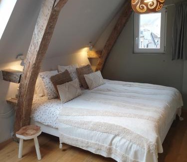 Lustin Bed & Breakfast | Escale Chambre d'hôtes Au coeur du vieux Profondeville entre Namur et Dinant