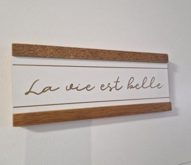 Koenigshoffen Est Apartment | Escale Romantique