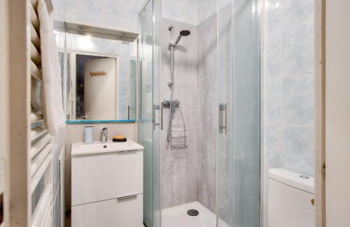 Madeleine-Champ de Mars Apartment | Escapade en duo à Nantes