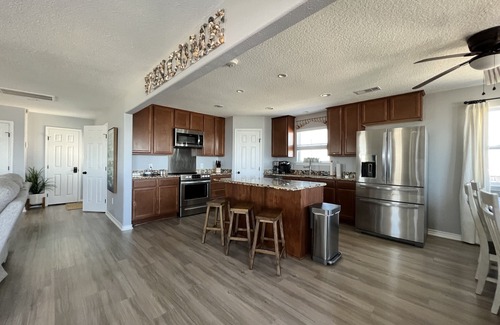 San Luis House | Escape at Treasure Island, On The Beach at San Luis Pass!