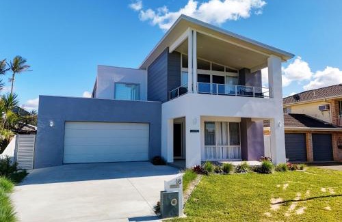 Diamond Beach House | Escape