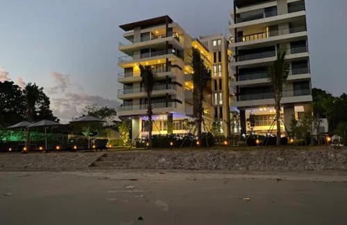 Kram Apartment | Escape BestFamily Condo 1st Beach line