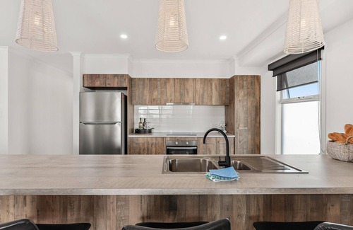 Aldinga Beach House | Escape by the Ocean ~ Aldinga Beach - Sumptuous Seaside Retreat