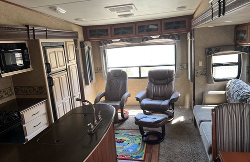 American Canyon House | Escape from all the noise and stay in this napa valley campsite