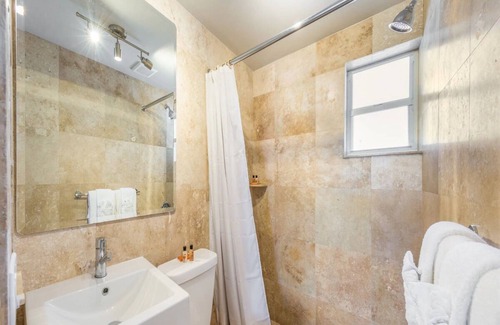 Islamorada Hotel | Escape in this 2 Sun-Kissed Studios w/Gulf views! Perfect place for relaxation!