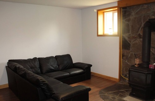 Bobcaygeon House | Escape the city | Beautiful lake view property