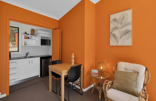 Bicheno House | ESCAPE TO BICHENO - Large home, share with friends, close to bush, beach, golf