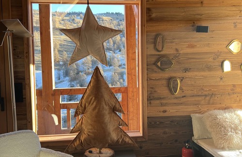 Les Claux Ski Chalet | Escape to Chalet Catawa: A haven of nature and relaxation