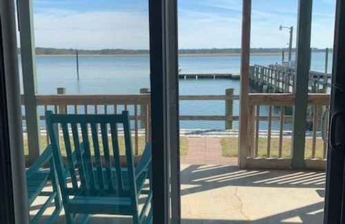 Chincoteague Condo | Escape to Chincoteague, just 7 mins from wildlife refuge