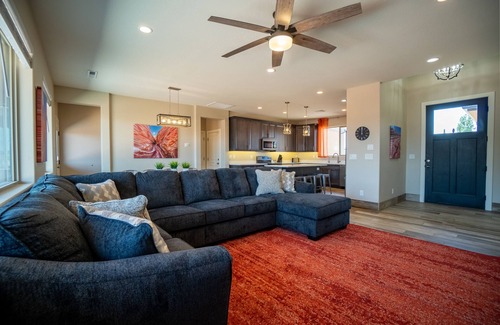 Page House | Escape to Lake Powell, Horseshoe Bend, Antelope Canyon