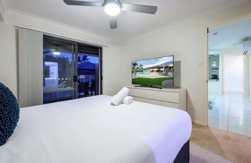 Gold Coast House | Escape to Luxury In Our Oasis