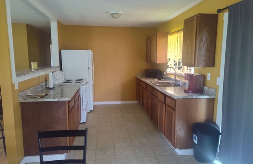 Kapoho House | Escape to Pahoa! 3 Bed 2 Bath in Hawaiian Beaches