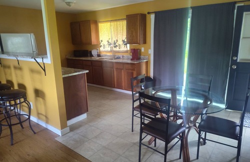 Kapoho House | Escape to Pahoa! 3 Bed 2 Bath in Hawaiian Beaches
