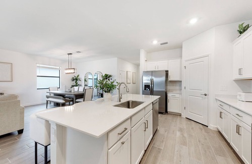 Gateway House | Escape to Paradise!