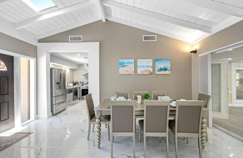 Clearwater Villa | Escape To Pool Luxury Villa w 4-Bedroom