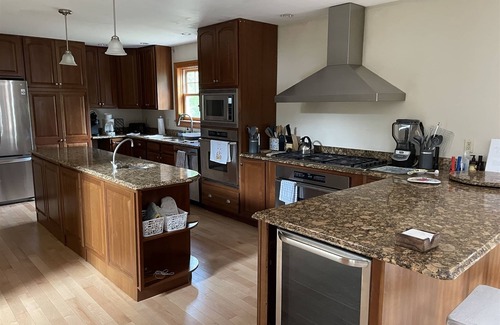 South Casco House | Escape to Raymond Cape on Sebago Lake!