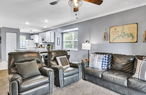 Indian Point Condo | Escape to Serenity on Table Rock Lake!