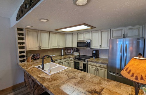 Grand Lake Condo | Escape to Shadow Mountain Lake
