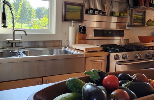 Little Compton House | ESCAPE TO THE ARTFUL BARN W/LONG WEEKENDS MINUMUM 3 NITE
