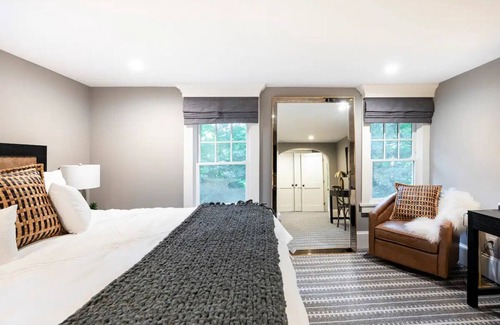 Bedford House | Escape to the enchanting town of Bedford, NY.