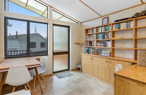 Okere Falls House | Escape to the Lake - Lake Rotoiti Bach