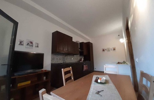 Lastra a Signa House | Escape to the Tuscan countryside, immersed in the woods