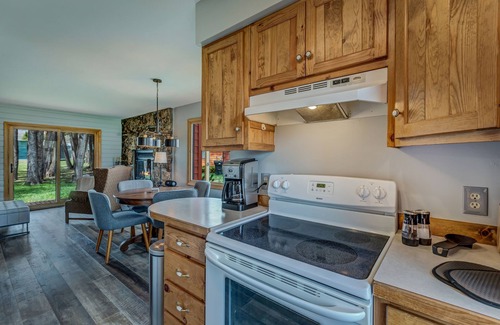 Clark Cabin | Escape to the wilderness close to fishing, hiking, and winter activities.
