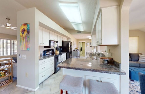 Sun City West House | Escape to this charming house in Sun City West, AZ w/pool & pickleball