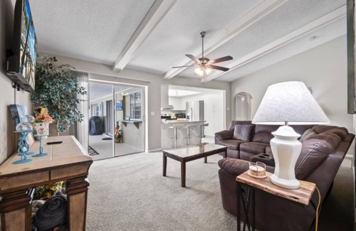 Caloosahatchee House | Escape to this charming 3-bedroom house in Cape Coral