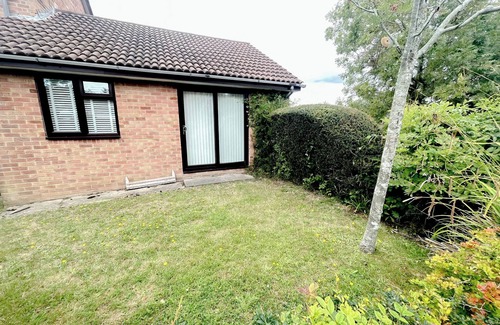 Poole House | Escape to Tranquil 1 bed Poole