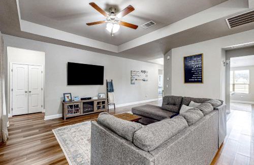 Highland Lake Estates House | Escape to Tranquility