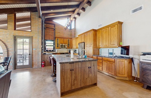 Central Scottsdale House | Escape to your private Scottsdale oasis, complete with a resort-style pool.