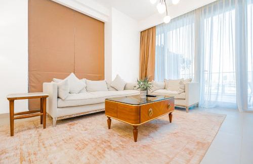 Al Safa Apartment | Escape24 2BR Canal Front Residence Near Al Wasl Safa Park with Skyline and Canal view Dubai