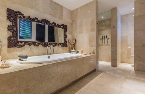Laksmana Villa | Eshara 1 our Tropical & luxury 3BR Villa 450m from beach