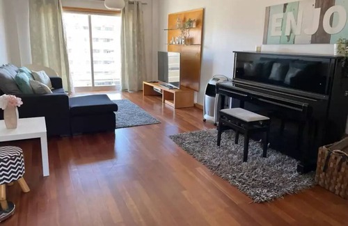 Campo e Sobrado Apartment | Espaçoso T3 com terraço e churrasqueira