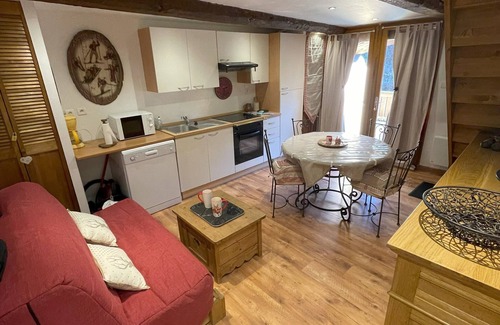 Notre-Dame-de-Bellecombe Apartment | Espace Diamant - Duplex Typiquement Savoyard
