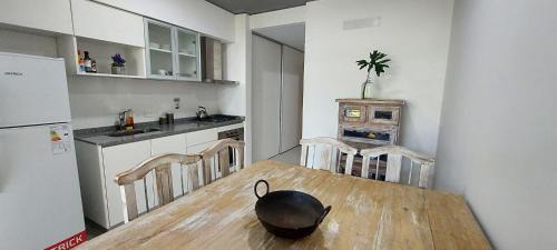 Adrogue Apartment | Espacioso monoambiente en pleno centro