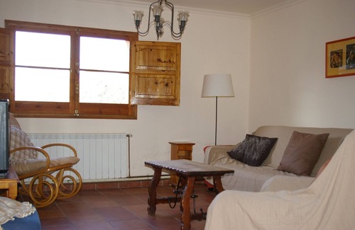 Riudarenes House | Espai Rural La Fàbrega, swimming pool, free wifi, barbecue, ideal families.