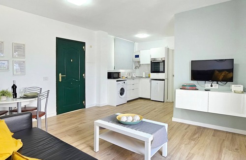Arona Apartment | Espectacular Piso en Parque Don José con Balcón