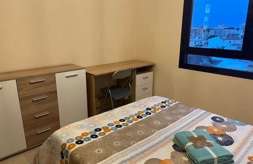 Plaza De La Costera Apartment | Espectacular ático en Gandia, a 2 minutos de la playa