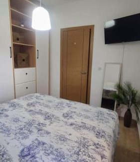 Comarruga Apartment | ¡Espectacular apto con vistas al mar con Wifi!