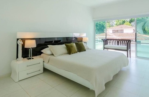 Girardot Villa | Espectacular Casa en El Peñón I Campo de Golf -C9