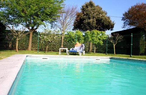 Galizano House | Espectacular casa rural con piscina y amplio jardín