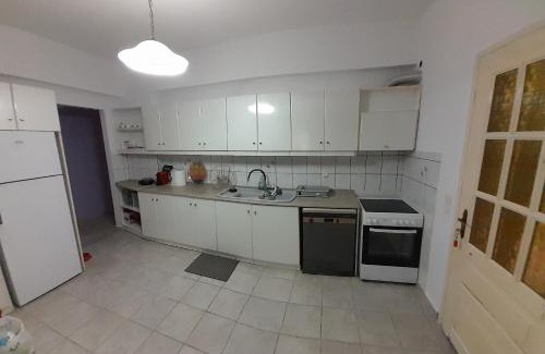 Velonades Apartment | Esperion House