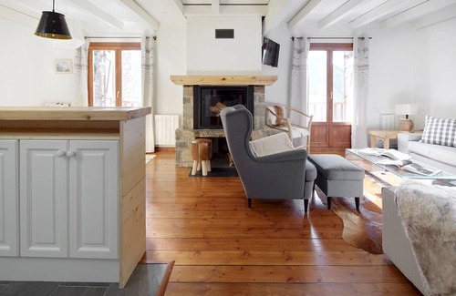 Beret Apartment | Esquiros by FeelFree Rentals